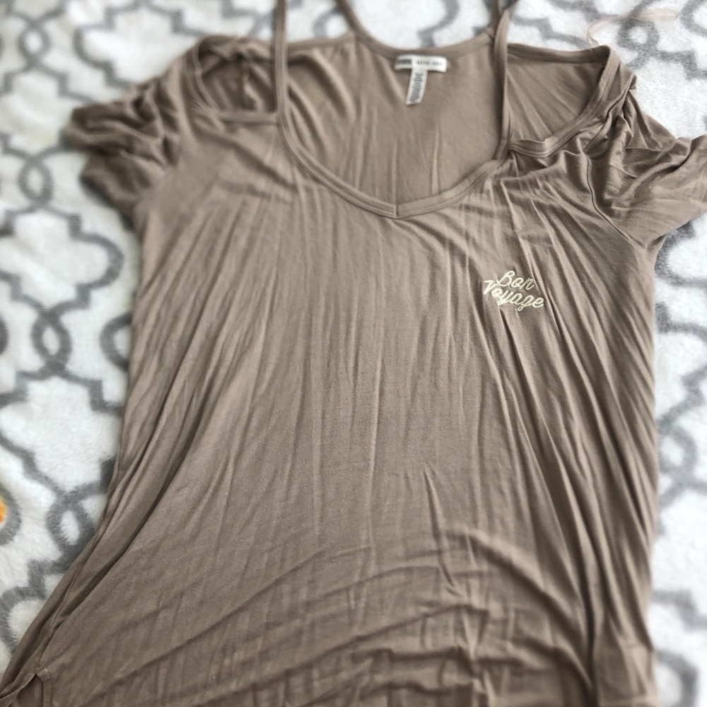 off the shoulder t-shirt